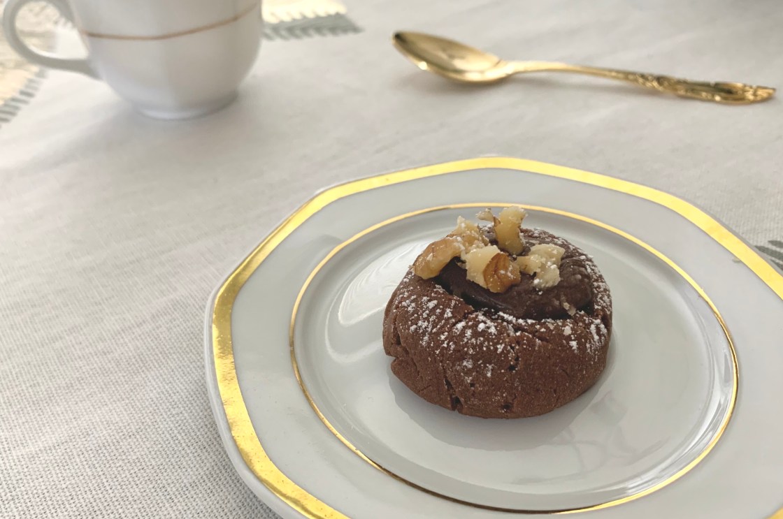 Chocolate Hazelnut Spread cookie on a gold plate